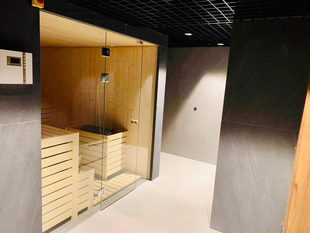 Nadmotlawie Apartments Gdansk Old Town Riverview エクステリア 写真